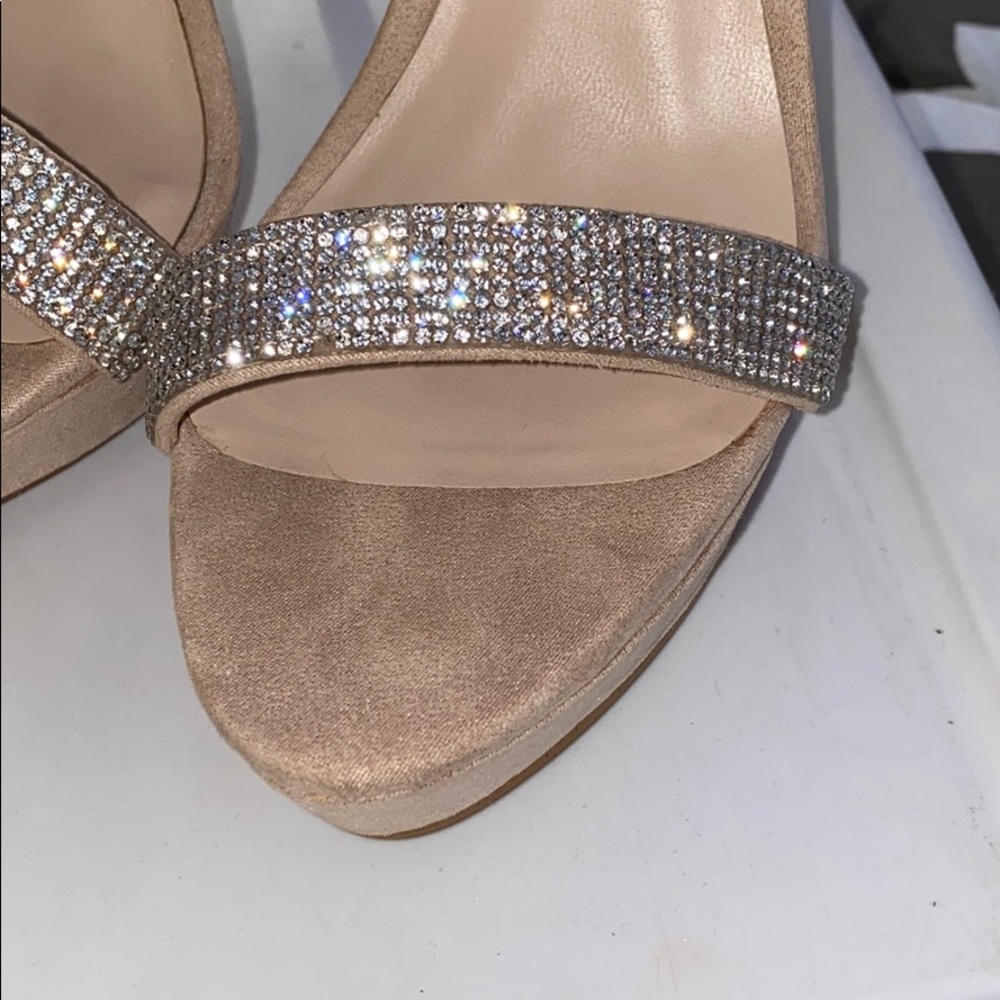 Aldo heels - Picture 4 of 8